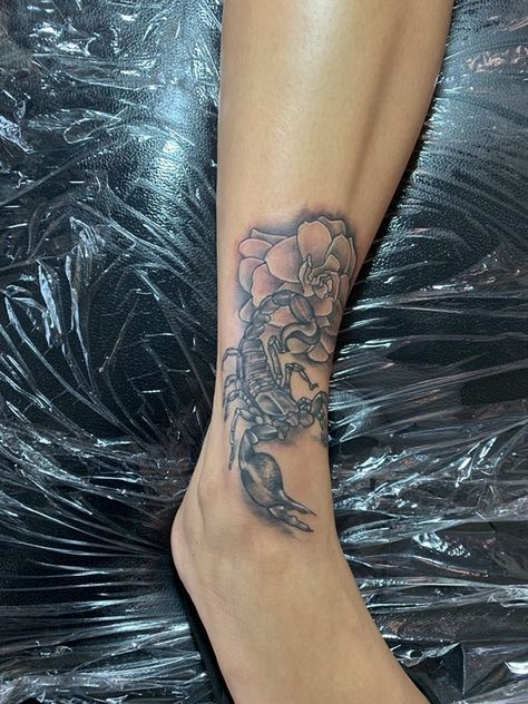 Scorpion Ankle Tattoos For Women, Scorpio Tattoo Ankle, Scorpion Tattoo On Leg, Scorpion Leg Tattoos Women, Scorpio Tattoo Zodiac Feminine, Scorpio Tattoo Black Women, Scorpio Leg Tattoo, Scorpion Foot Tattoo, Japanese Scorpion Tattoo