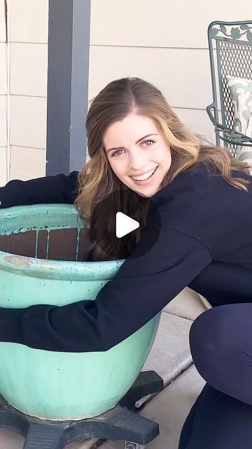 nikki on Instagram: "Flower potting hack for my friend’s beautiful spring planter 🌸🪴 #planthack  #pottinghack #containergardening #springflowers #springplanting" Flower Pots Backyard, Painted Planters Outdoor, How To Plant Plants In A Planter, Flower Pots On Deck, Front Porch Flower Ideas Potted Plants, Flower Pot Hacks, Planter Hacks Flower Pots, Diy Concrete Flower Pots, Decorating Pots For Plants