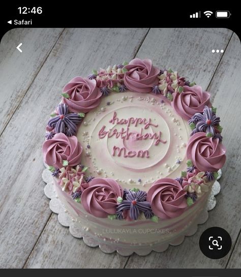 Easy Floral Birthday Cake, Pink And Purple Cake Ideas Simple, Birthday Cake Flowers Elegant, Cake Design For Mom, Floral Cake Design Birthday, Birthday Cake Ocean, Elegant Floral Cake, Pretty Cakes For Women Birthdays, Simple Floral Cake