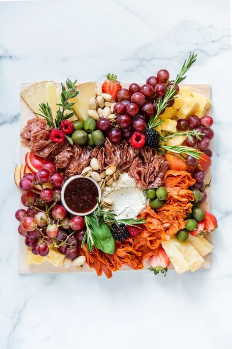 Cheese & Charcuterie Boards – GRAZE htx Texas Charcuterie Board, Catering Aesthetic, Square Charcuterie Board, Charturie Boards, Charcuterie Dinner, Remission Party, Italian Charcuterie Board, Equinox Party, Charcuterie Board Design