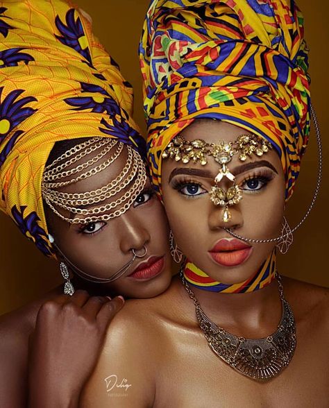 𝙏𝙪𝙧𝙗𝙖𝙣𝙞𝙨𝙩𝙖 𝙗𝙮 𝘼ï𝙨𝙨𝙖𝙩𝙖 𝙆. on Instagram: “AFRODICTED WOMAN ⠀⠀⠀⠀⠀⠀⠀⠀⠀ An African beauty She is cute, she is black She is Africa, she is dark She is rare, her beauty prime She is…” African Queen Goddesses, African Goddess, African Accessories, Head Wrap Styles, Ankara Fashion, African Head Wraps, Stella Jean, African Queen, African Print Fashion