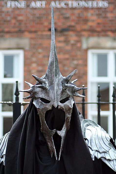 Witch King Crown Ronan The Accuser, Supernatural Theme, Witch King Of Angmar, Witch King, Terrifying Halloween, Future Costume, Horror Costume, Horror Movie Icons, King Crown