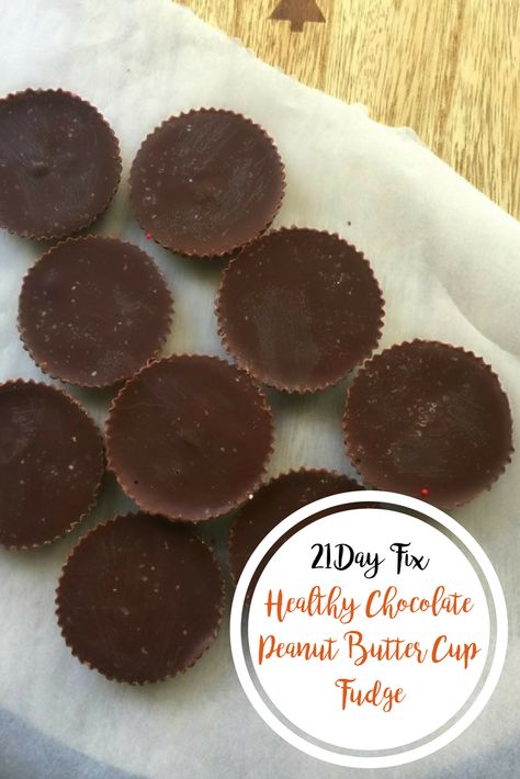 Healthy Chocolate Peanut Butter Cup Fudge {Dairy-free, 21 Day Fix} | Confessions of a Fit Foodie Peanut Butter Cup Fudge, Dairy Free Fudge, 21 Day Fix Desserts, Confessions Of A Fit Foodie, Healthy Chocolate Peanut Butter, 21 Day Fix Snacks, Dessert Crepes, Fixate Recipes, Dessert Halloween