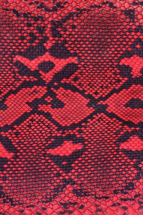 Red and black snake skin Iphone smartphone Wallpaper background Red And Black Snake, Red Snake, Reptile Skin, Desktop Wallpaper Pattern, Animal Print Wallpaper, Snake Skin Pattern, Skin Pattern, Snake Patterns, Smartphone Wallpaper