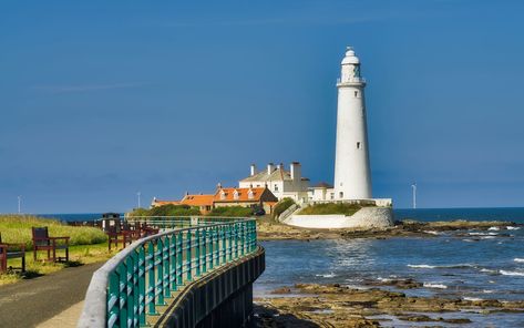 The macabre accident that led Whitley to add 'Bay' to its name Whitley Bay England, Vintage Poster Design, Tyne And Wear, Seaside Resort, Family Days Out, My Followers, Newcastle Upon Tyne, Seaside Towns, North Sea