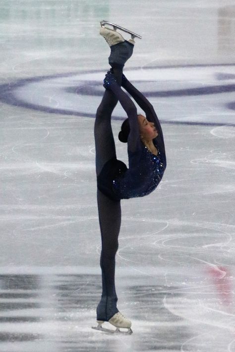 Russian Figure Skater, Crimson Peak, Two Ladies, Figure Skater, Gold Medal, Figure Skating, Grand Prix, Skating, Two By Two