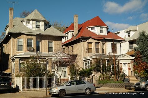 An attractive set of early 1900's houses on University Avenue in University Heights in the Bronx is a legacy of a partnership between New York University and a police officer turned developer. Ironically, the houses have outlasted NYU’s presence in the borough.  I grew up on this block! We moved away in 1981. Bronx House, Elegant Houses, 1900s House, Converted Warehouse, New York University, York University, Row House, Carriage House, Early 1900s