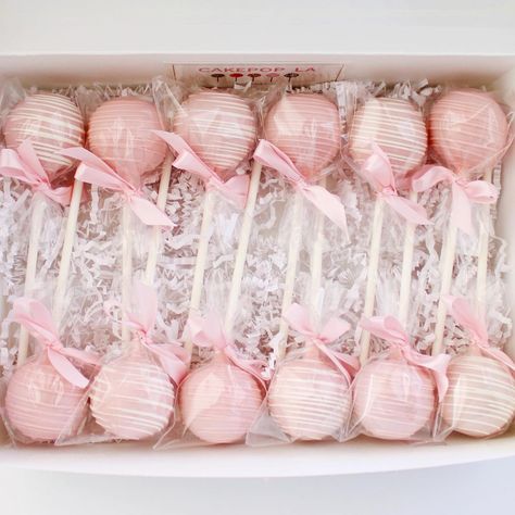 White And Pink Cake Pops, Pink Cakepops Ideas, Cake Pop Party Favors, Pink Pumpkin Cake Pops, Light Pink Cake Pops, Pink Baby Shower Cake Pops, Bow Cake Pops, Girly Cake Pops, Pretty Cake Pops