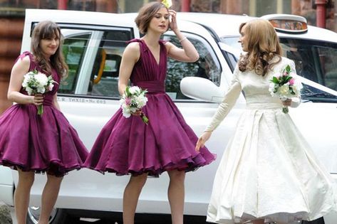 Keira Knightley looked stunning as a bridesmaid at her brother's wedding - Mirror Online James Righton, Wedding Mirror, British Wedding, Easy Hairdos, New Boyfriend, Keira Knightley, Alexa Chung, Pride And Prejudice, Her Brother