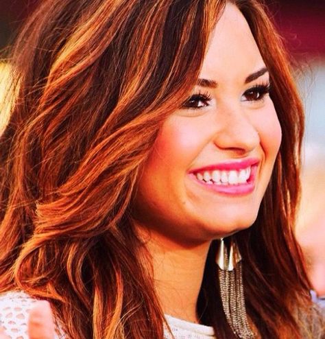 Demi Lavato, such a pretty girl! Demi Lovato Hair, Demi Lavato, Lying Game, The Lying Game, Hair Brown, Haircut And Color, The Grove, Hair Envy, Demi Lovato