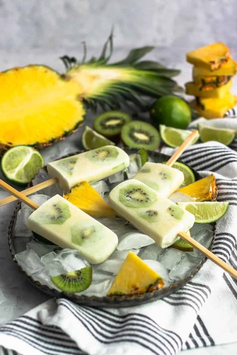 Whole30 Tropical Paradise Popsicles Recipe Tropical Finger Food, Tropical Popsicles, Kiwi Popsicles, Houston Lifestyle, Popsicles Recipe, Food Summer, Homemade Popsicles, Guilt Free Dessert, Food Sweet