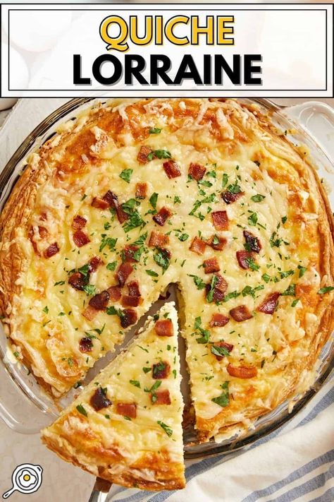 You're going to love this silky, savory, and ridiculously Easy Quiche Lorraine! The puff pastry crust makes it absolutely effortless! Quiche Puff Pastry, Puff Pastry Quiche, Quiche Pastry, Quiche Lorraine Recipe, Puff Pastry Crust, Easy Quiche, Frugal Recipes, Easy To Make Dinners, Filling Dinner