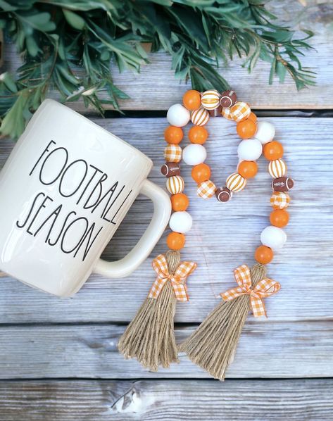 Vols Decor, Tennessee Vols Football, Football Display, House Themes, Vols Football, Football Displays, White Garland, Tennessee Vols, Peppermint Candy Cane