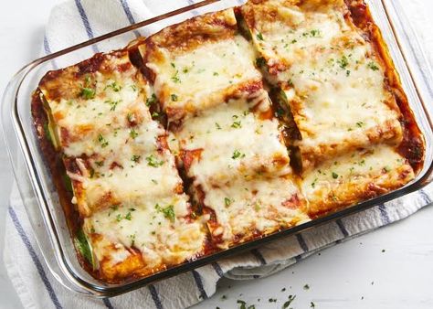 Artichoke and Spinach Lasagna Roll-ups Veggie Sloppy Joes, Artichoke And Spinach, Lasagna With Cottage Cheese, Spinach Roll Ups, Spinach Lasagna Rolls, Lasagna Roll, Lasagna Rollups, Veggie Lasagna, Lasagna Pasta