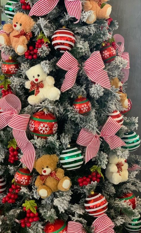 Baby Shower Teddy Bear Centerpieces, Teddy Bear Plushies, Bear Centerpieces, Teddy Bear Christmas Tree, Stuffed Teddy Bears, Rose 2022, Teddy Bear Centerpieces, Quirky Christmas Gifts, Bear Christmas Tree