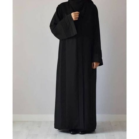 Black Burkha, Black Abaya Designs Simple, Burkha Design, Plain Abaya, Simple Abaya Designs, Burkha Designs, Burqa Designs, Khaleeji Abaya, Abaya Noir