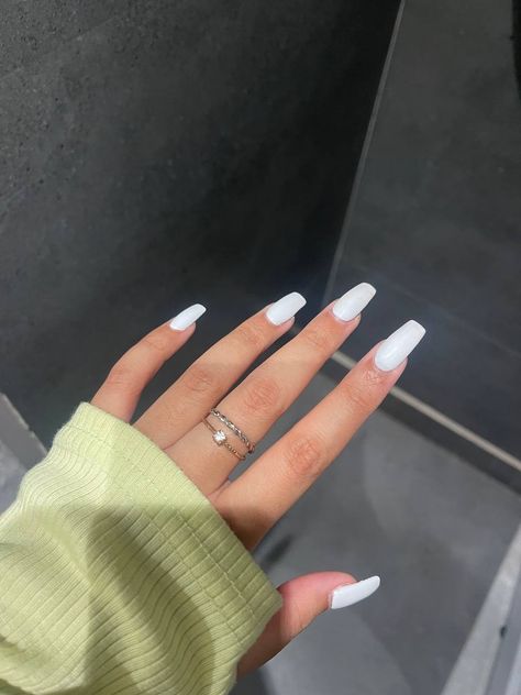 White nails, extension White Extension Nails, White Nail Extension Designs, Nails Extension, Extension Designs, Square Acrylic Nails, Nail Extensions, 2024 Vision, White Design, White Nails