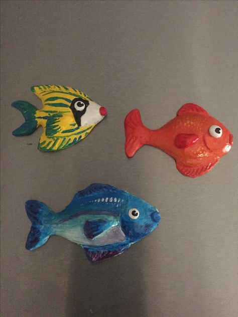 Fish Clay Magnet, Fish Air Dry Clay, Air Dry Clay Fish, Clay Ocean, Polymer Clay Fish, Dory Fish, Polymer Clay Magnet, Clay Items, Clay Fish