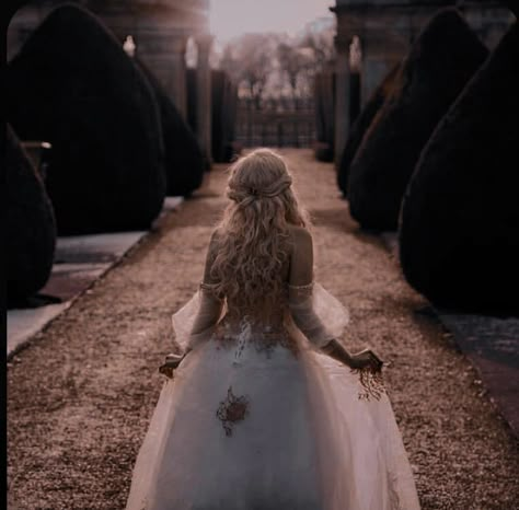 Blonde Princess Aesthetic, Victoria + Core, Castle Aesthetic, Fantasy Life, Royalty Aesthetic, Royal Aesthetic, Fairytale Photography, Fantasy Magic, Fantasy Photography