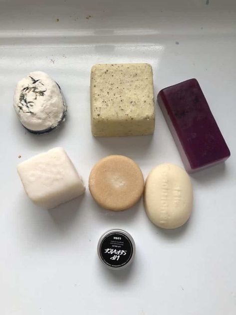 Zero Waste Aesthetic, Zero Waste Shampoo, Sustainable Bathroom, Zero Waste Skincare, Fairy Life, Shampoo Bar Recipe, Solid Conditioner Bar, Waste Free Living, Health And Hygiene