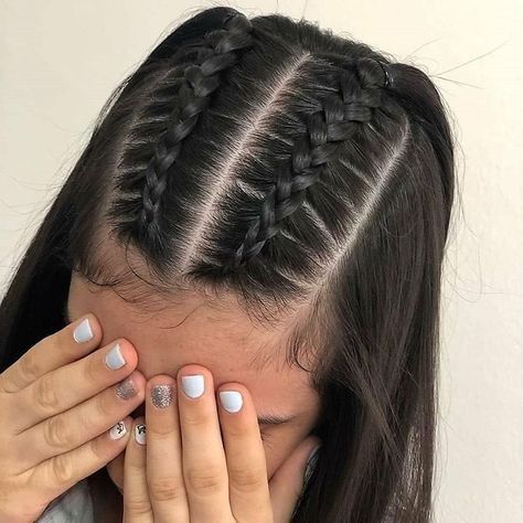 Trenzas | Hair styles, Medium hair styles, Hair stylist life Casual Hairstyles For Long Hair, Hairstyle Examples, Hairstyles For Layered Hair, Hair Hoco, Cute Hairstyles For Medium Hair, Hair Stylies, Hair Up Styles, Metal Hair Clips, Hairdo For Long Hair