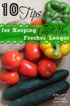 Easy Salad Ideas, Veggie Storage, Kitchen Tricks, Storing Vegetables, Easy Salad, Vegetable Storage, Salad Ideas, Cooking Hacks, Food Saver