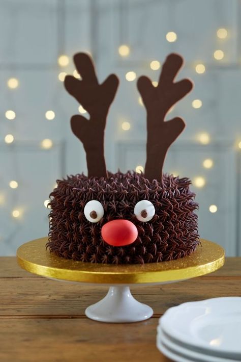 Cocoa Rudolph The Red-nosed Reindeer Cake Diy Easy, Reindeer Cake, Reindeer Cakes, Christmas Rudolph, Rudolph Reindeer, Christmas Cake Decorations, Xmas Cake, Christmas Cakes, Xmas Food