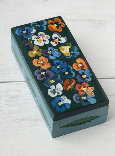 Jewelry BOX. Small wooden box for Jewelry, small gifts, treasures & trinkets. Hand painted. Author's work. Acrylic. Svitlana Mukhina. mukhina.s@gmail.com Jewellery Box Design Diy, Painted Wooden Desk Ideas, Jewelry Box Painting Ideas Aesthetic, Painting Object Ideas, Cute Wooden Boxes Painted, Paint Wooden Box Ideas, Cute Painted Boxes Ideas, Decorated Wooden Boxes, Wood Box Painting Ideas Easy