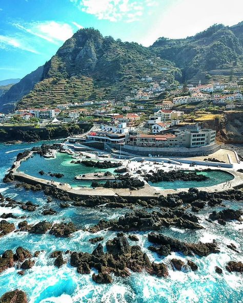 Porto Moniz is so beautiful isn't it? // Photo b Madeira Travel, Porto Moniz, The Heart Of The Ocean, Heart Of The Ocean, Portugal Vacation, Portugal Travel Guide, Time Of Your Life, Funchal, Destination Voyage