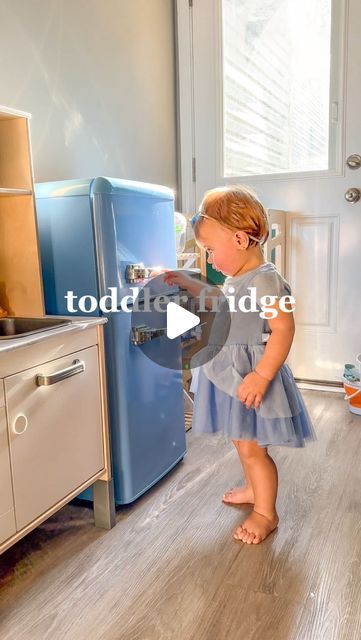 Angelica Williams on Instagram: "My daughter’s kitchen is more aesthetic than mine 😂 #minifridge #toddler #montessori #montessoritoddler #montessoriathome #montessoriactivity #montessoriactivities #montessoriinspired #playkitchen #functionalkitchen #montessorikids" Montessori Kitchen Diy, Kids Functional Kitchen, Functional Toddler Kitchen, Toddler Play Kitchen, Montessori Kitchen, Toddler Kitchen, Accessory Dwelling Unit, December 26, Space Ideas