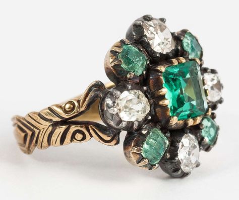 Antique Georgian Emerald Diamond gold ring 4 Georgian Ring, Victorian Jewellery, Diamond Gold Ring, Georgian Jewelry, Diamond Gold, Victorian Jewelry, Fantasy Jewelry, Vintage Engagement, Jewellery Designs