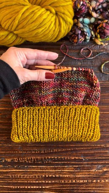 Malabrigo Rios Patterns, Cardigan Colors, Autumn Projects, Knitting Hats, Malabrigo Yarn, Slouch Beanie, Most Popular Videos, Fall Projects, My Website