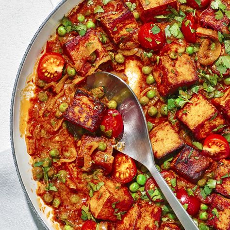 Tofu and Green Pea Curry Recipe | Bon Appétit Tofu Marinade Recipes, Tofu Kale, Recipes Tofu, Pea Curry, Tofu Marinade, Tofu Curry, Freeze Greens, Ras El Hanout, Crispy Tofu