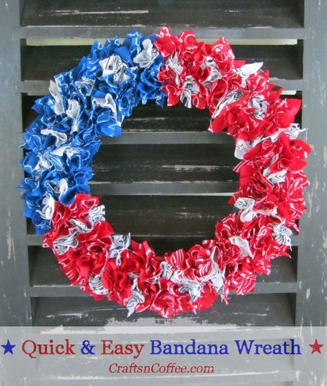 10 DIY American Flag Wreaths. If you are ready to add some patriot flair to your front door this post is for you! There are some amazing patriotic wreaths! Diy Patriotic Wreath, Diy Bandana, Bandana Wreath, Patriotic Door Wreath, Summertime Crafts, Patriotic Diy, American Flag Wreath, Flag Wreath, Fun Wreath