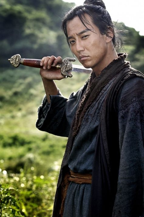 The Great Queen Seon Deok or Seondeok Yeo Wang — episodes 26 to 32 ... Madara Vs Hashirama, Kim Nam Gil, Korea University, Korea Actor, Gyeongju, Asian Man, Batman Begins, Pirate Life, Christopher Nolan