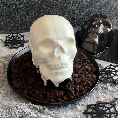 Dark Chocolate Cookies and Cream Skull Cake Nordic Ware Skull Pan Recipes, Wilton Skull Cake Pan Ideas, Skull Baking Pan Recipes, Skull Cake Pan, Halloween Dessert Table, Cake Lifter, Skull Cake, Halloween Dessert, Dark Chocolate Cookies