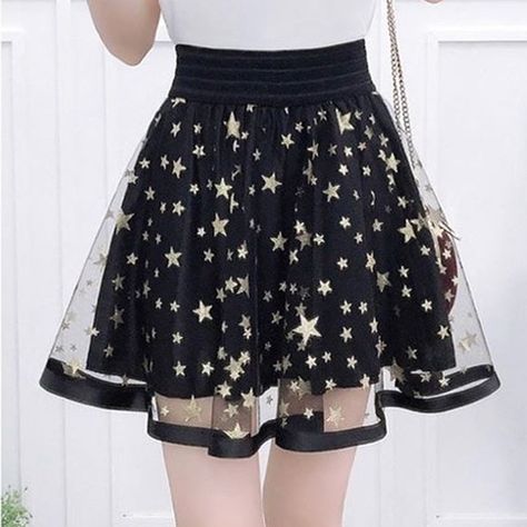 Space Aesthetic Outfit, Space Skirt, Space Goth, Áo Blu, Mode Kawaii, Space Fashion, Flower Skirt, Kawaii Clothes, Girls Fashion Clothes