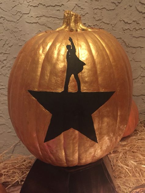 Music Pumpkin Painting, Percy Jackson Pumpkin, Musical Pumpkins, Hamilton Pumpkin Carving, Hamilton Pumpkin, Pumpkin Inspo, Pumpkins Painting, Unique Pumpkin Carving Ideas, Pumpkin Paintings