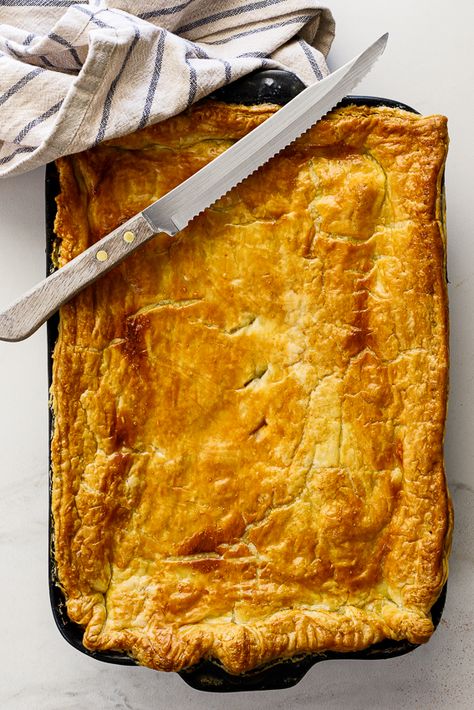 Easy Beef Pot Pie, Beef Pot Pie Recipe, Ham Pie, Beef Pot Pie, British Winter, Chicken And Leek Pie, Vegetarian Pot Pie, Countryside Kitchen, Leek Pie