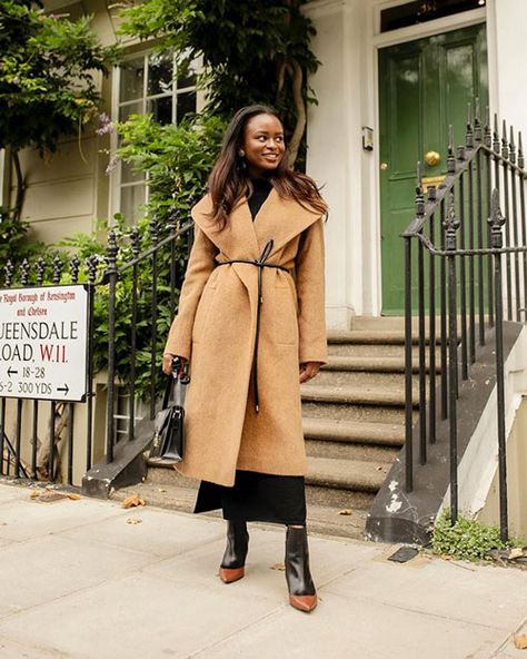 The One Coat You NEED This Winter, According To Style Bloggers - SHEfinds Outerwear Trends, Coat Trends, Long Winter Coats, Long Wool Coat, Winter Outerwear, Long Trench, Beige Style, Long Trench Coat, Wrap Coat