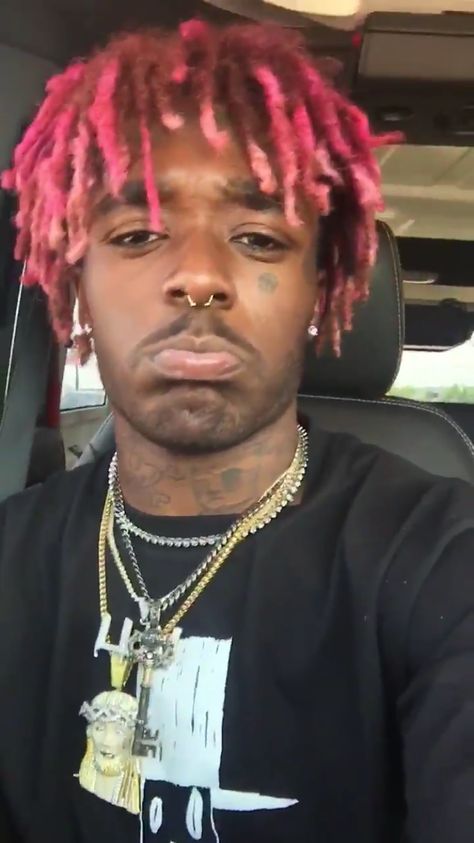 Lil Uzi Vert 2017, Lil Uzi Vert Hair, Lil Uzi Vert Style, Pink Dreads, Juice Rapper, Rihanna Looks, Rap Aesthetic, Lil Uzi, Lil Uzi Vert