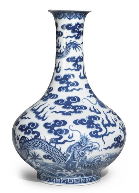 Blue And White Japanese Pottery, Chinese Vase Pattern, Japanese Vase Ceramics, Chinese Vase Tattoo, Blue And White Ceramics, Chinese Vase Art, Chinese Pottery Ceramics, Porcelain Tattoo, Chinese Porcelain Pattern