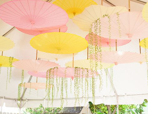 Pink and Yellow Garden Baby Shower by Browntography // Inspired by This Diy Craft Displays, Hanging Umbrellas, Summer Party Diy, Diy Decoration Ideas, Japanese Party, Paper Parasol, Garden Baby Showers, Yellow Garden, Garden Shower