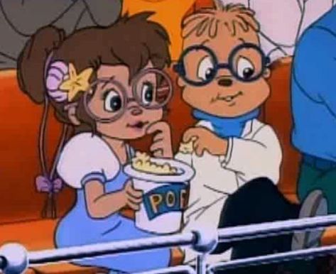 Alvin And The Chipmunks Jeanette Chipmunk, Simon X Jeanette, Jeanette And Simon, Jeanette Chipette, Simon And Jeanette, Simon Chipmunk, The Chipettes, Old School Cartoons, Cartoon Clip