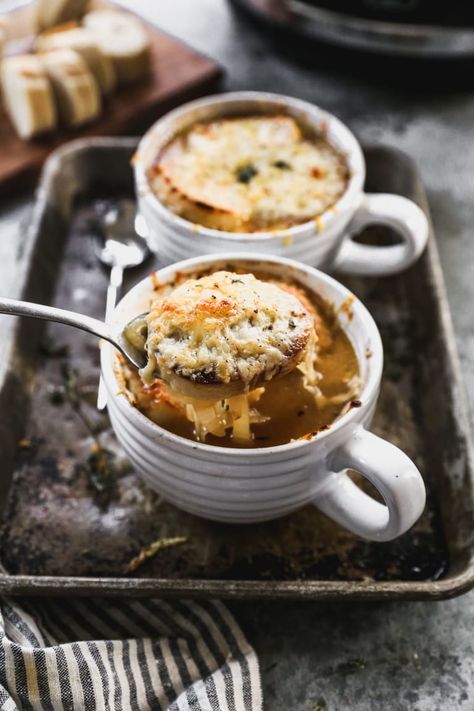 Crockpot French Onion Soup – WellPlated.com Slow Cook French Onion Soup, Onion Soup In Crockpot, French Onion Soup Crockpot, Onion Soup Crockpot, Crockpot French Onion Soup, Chicken Enchilada Soup Crock Pot, Emmental Cheese, Mushroom Broth, Leftovers Soup