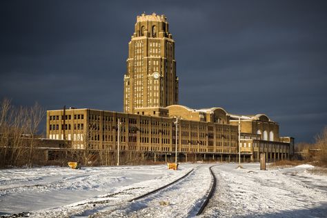 Buffalo Central Terminal | by LRF96 Buffalo Central Terminal, Modes Of Transport, New York Architecture, New York Central, Lehigh Valley, Better Days, Train Station, Metropolis, Ferry Building San Francisco