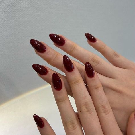 Fall Manicure Ideas, Red Nail Theory, Nail Theory, Dark Red Nails, Wine Nails, Fall Manicure, Cherry Nails, Casual Nails, Pretty Gel Nails