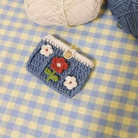 Crochet Money Purse, Crochet Card Holder, Crochet Flower Bag, Crochet Wallet, Crochet Coin Purse, Purse Crochet, Crochet Cushion Cover, Crochet Business, Crochet Design Pattern