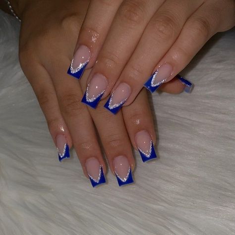 Royal Blue And Silver French Tip Nails, Blue Grad Nail Ideas, Royal Blue Tip Nails, Blue Acrylic Nails Ideas Short, Short Blue Acrylic Nails Designs, Cute Nails Blue And White, Prom Royal Blue Nails, Royal Blue Prom Ideas, Royal Blue Simple Nails