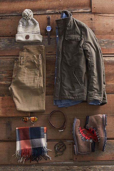 Menswear nice! Simpul Dasi, Mens Outdoor Fashion, Don Pedro, Mens Fashion Rugged, Hipster Mens Fashion, Outfit Grid, Mode Casual, Outdoor Fashion, Mens Winter Fashion